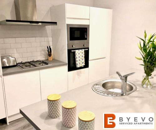 ByEvo Almar Villa - perfect for contractors or big families