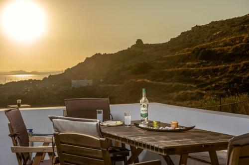 7Days-Suite & SeaView in Agkidia
