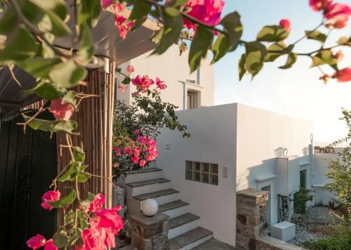7Days-Suite & SeaView in Agkidia