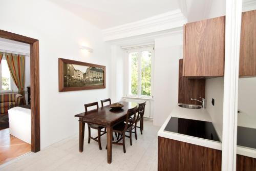 Zois Apartments - image 12