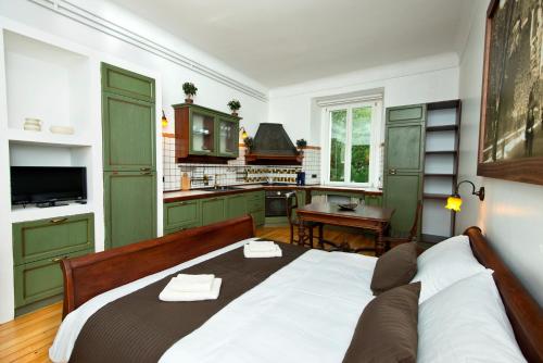 Zois Apartments - image 9