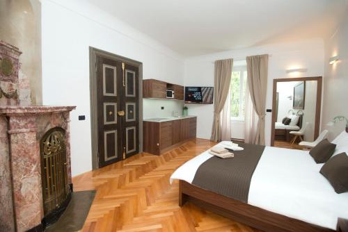 Zois Apartments - image 11