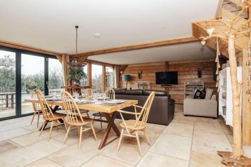 Orchard Barn