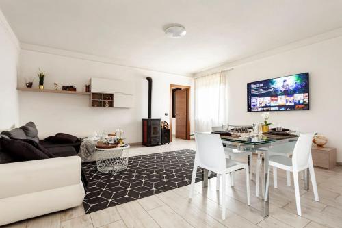  Lussuosa Villa nel Monferrato-Netflix & Wifi-Residenza il Moro in Pecetto di Valenza