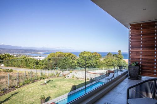 Superior Apartment image 1
