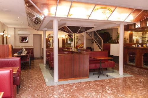 Le CESAR HOTEL - image 14