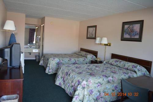 Camilla Inn & Suites