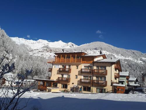 Hotel Ortles Dolomiti Walking & Spa