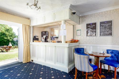 Daish's Hotel - main image