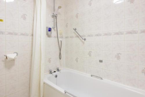 Daish's Hotel - image 4