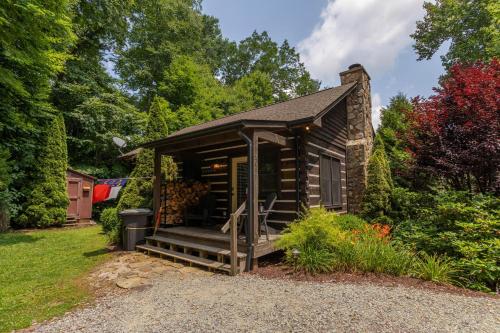 1 Relaxing Place - Sugar Loaf, NC