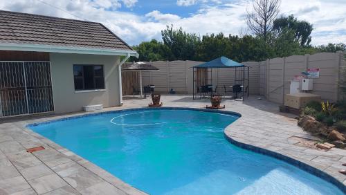Swimming pool, Skylight Guest House in Harrismith