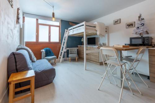 Studio Apartment