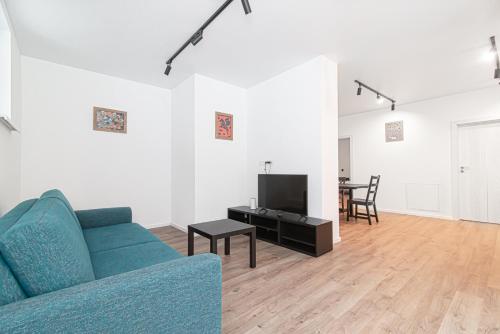 Spacious 2-bedroom apartment in Vilnius Old Town by URBAN RENT