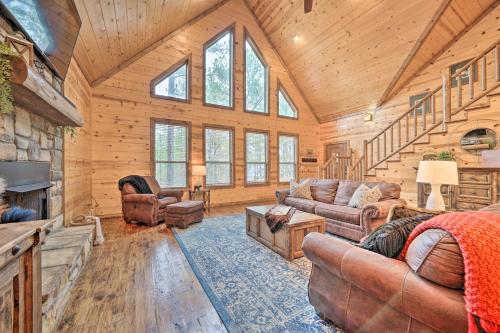 Expansive Broken Bow Cabin with Hot Tub and Playset! in Broken Bow, USA