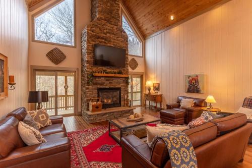 Make Yosef At Home in Seven Devils, USA