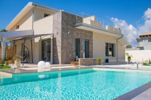 Appartamenti in Villa con piscina
