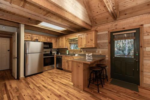 Hawksnest Cabin in Seven Devils, USA