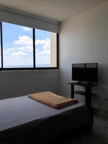 Standard Double Room with Shared Bathroom image 6