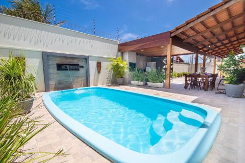 Úszómedence, Incrível casa na praia de Camurupim por Carpediem (Incrivel casa na praia de Camurupim por Carpediem) in Nisia Floresta