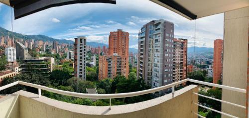 Hermosa Vista a la ciudad en Poblado Provenza
