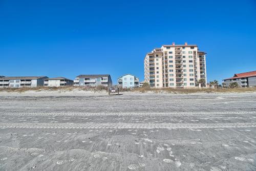 Direct Ocean Front 3BR/2BA Dog Friendly **OCEANFRONT**