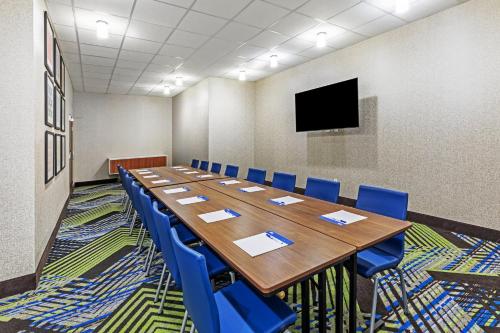 Holiday Inn Express & Suites Houston  Downtown North By IHG - image 7