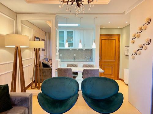 Apartamento Bosque de Viena 2 dorm 8 pessoas by Achei Gramado