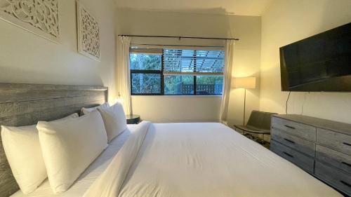 3 Bedroom Condo - image 4