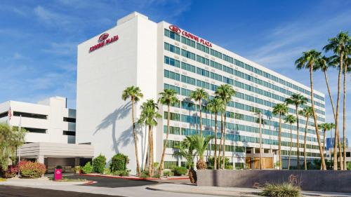 Crowne Plaza Phoenix Airport - PHX, an IHG Hotel