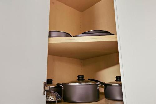 Perfect Stay - Modern 2BR Unit - Barry GB - image 14