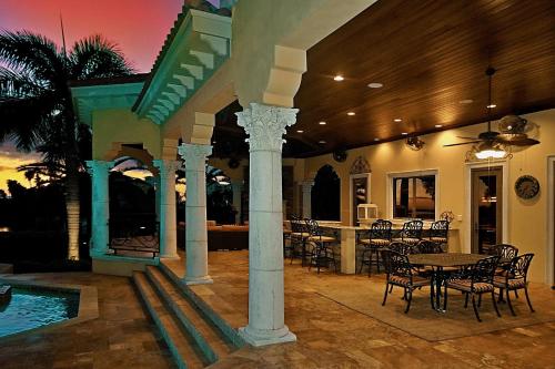 Tierra Verde St Petersburg Waterfront Mansion Estate 5BdRm in Tierra Verde (FL)