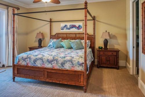 St Petersburg Waterfront Estate by Techtravel – Tierra Verde, FL