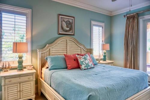 St Petersburg Waterfront Estate by Techtravel – Tierra Verde, FL
