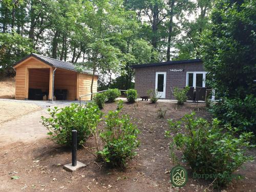  Charming 4-person holiday home on the edge of Leenderstrijp in the forest, Pension in Leende bei Heeze