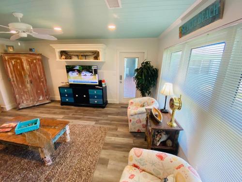 Pass a grille Beach Gulf Way 2nd Floor Views in St Pete Beach, USA