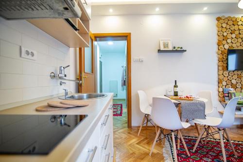 Apartment Suncana dolina in เยเซโร