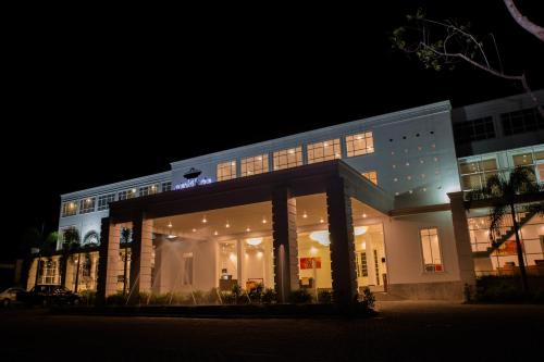 The Covanro Airport Hotel - Katunayake