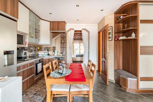 บริการและสิ่งอำนวยความสะดวก, Erika's House. in เอียร์ด