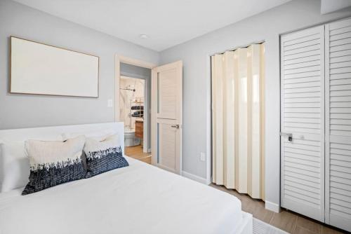 Unit 2 Closest home to Stockton College European style in Atlantic City, USA