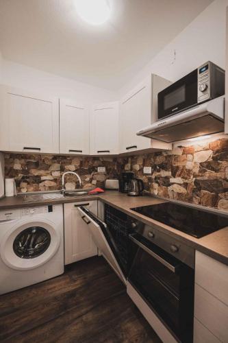 Apartment image 3