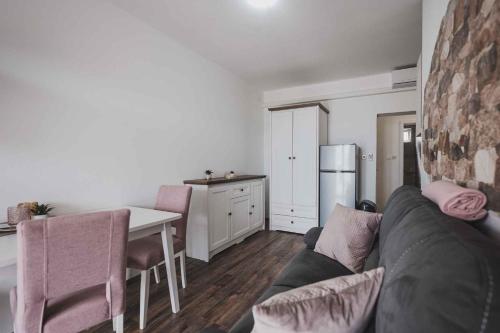 Apartment image 1