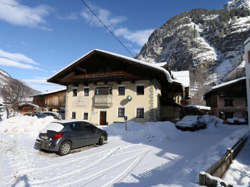  Apartment and terrace in Längenfeld, Unterkunft in Längenfeld
