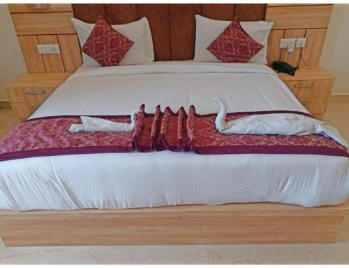 B&B Lucknow - Hotel Paras Inn, Lucknow - Bed and Breakfast Lucknow