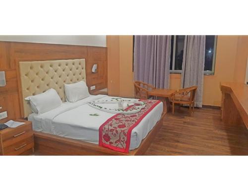 Hotel Paras Inn, Lucknow