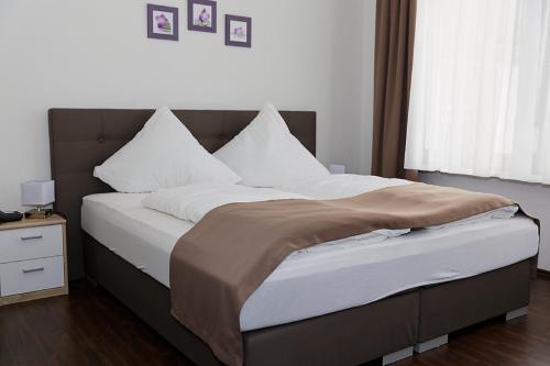 1 queen bed