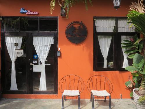 Non House Bangkok บ้านนอนโฮสเทล, Bangkok