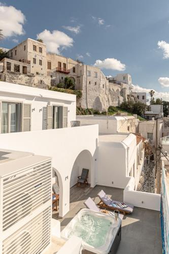 Exterior view, Mariet Naxos Elegant Suites in Naxos Island