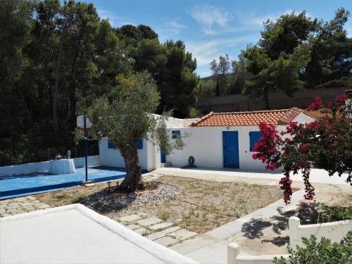 Hotelli välisilme, Bianco e Azzuro in Limni Vouliagmenis