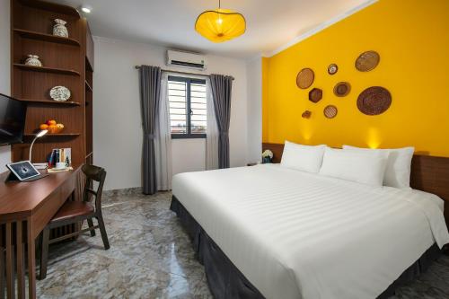 Double or twin room, deluxe, city view